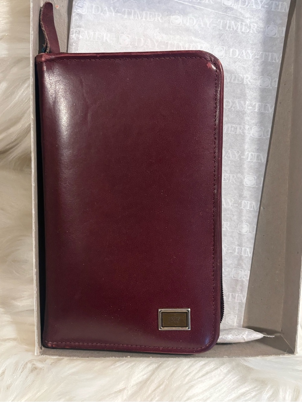 Vintage Leather Daytimer Zippered Planner